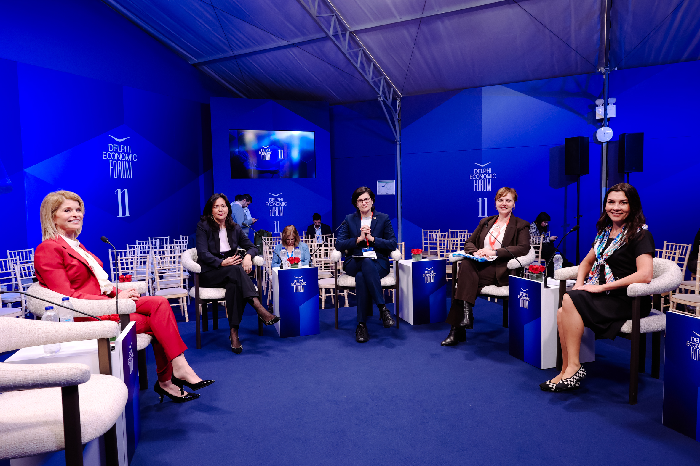 Υποδιοικήτρια στο Delphi Economic Form 2026